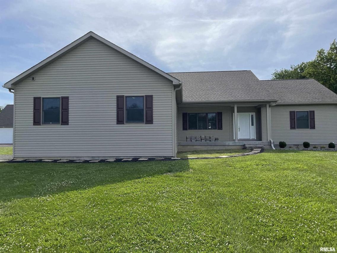 11521 White Pine Ave., Marion, IL 62959