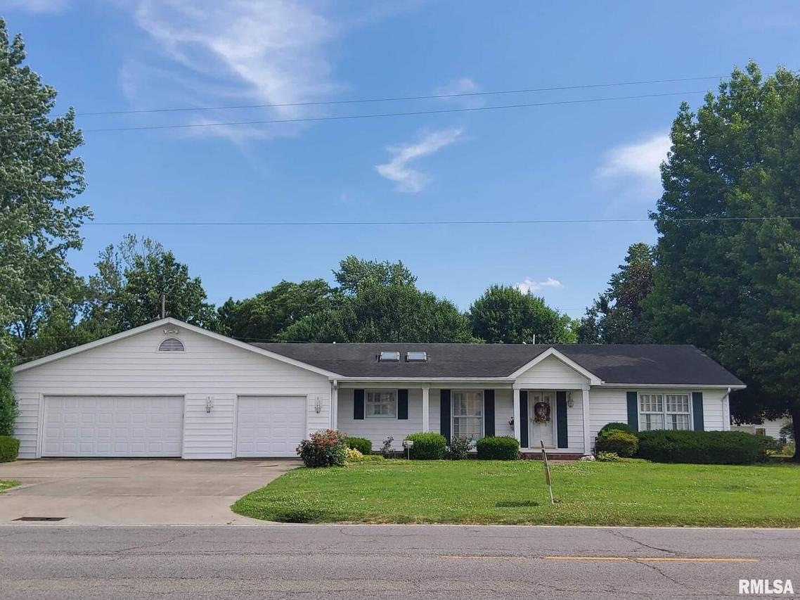 300 Bailey Ln., Benton, IL