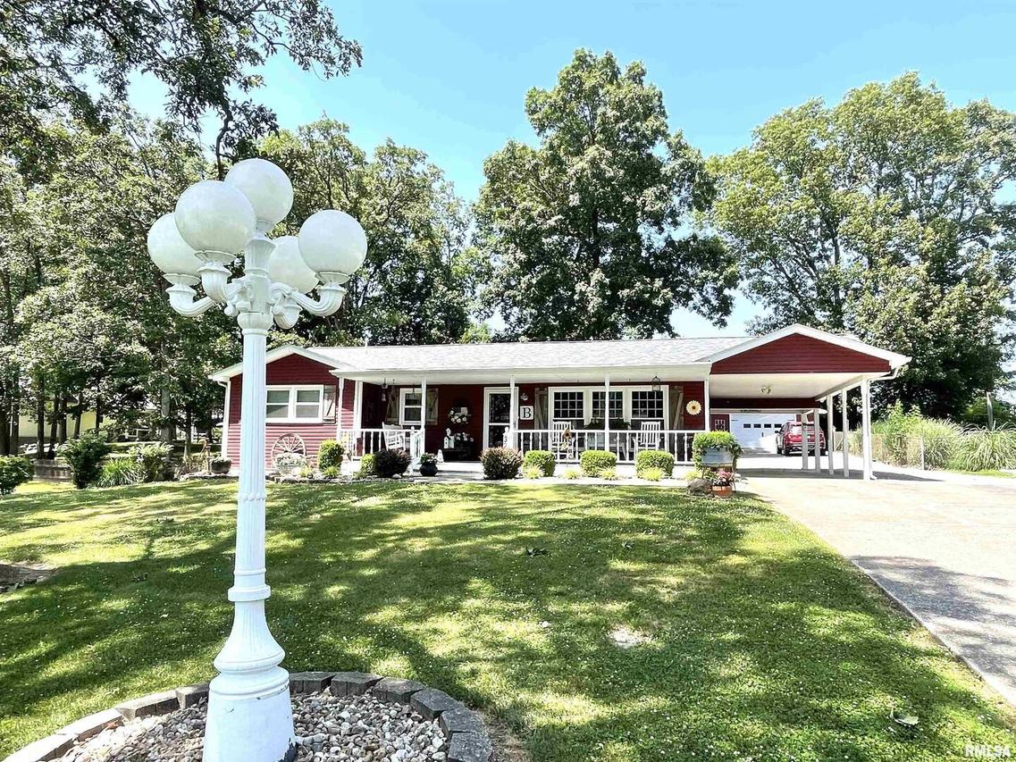 32 Westwood Dr., Mt Vernon, IL 62864