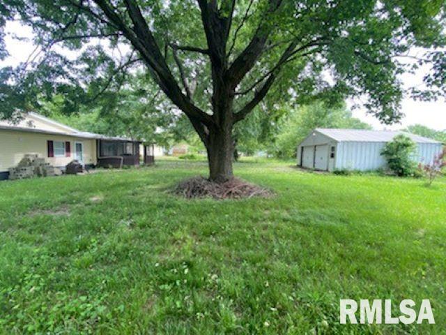 195 S Crosno St., Bonnie, IL 62816