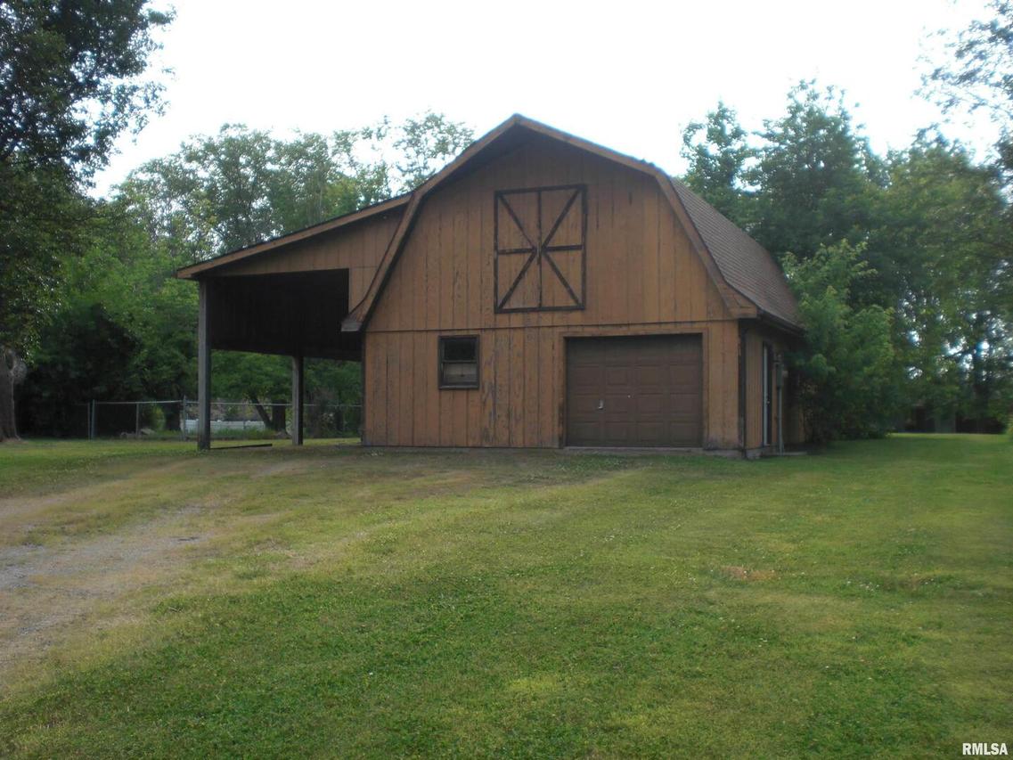 208 Lynne Ln., Carterville, IL 62918