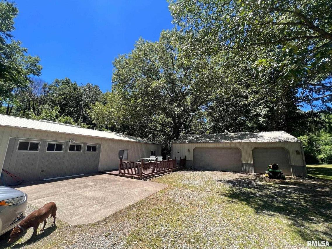 1362 Whisper Way, Benton, IL 62812