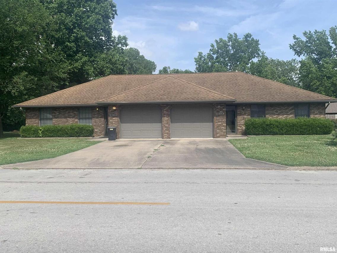 1016 N 16th St., Murphysboro, IL 62966