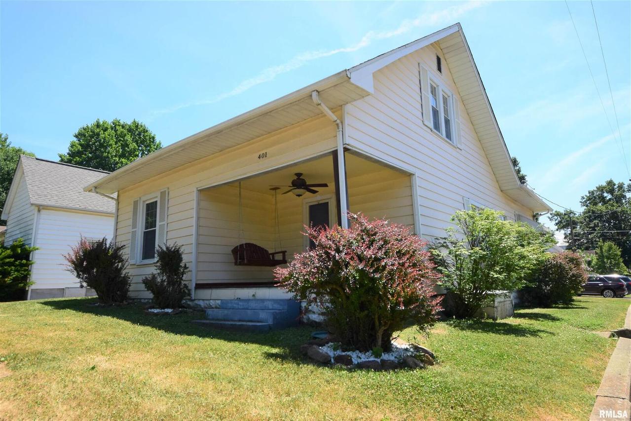 401 E 9th St., Johnston City, IL 62951