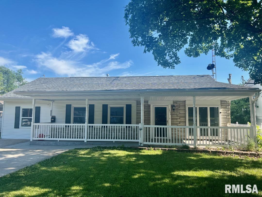 1444 E 4th St., Centralia, IL 62801