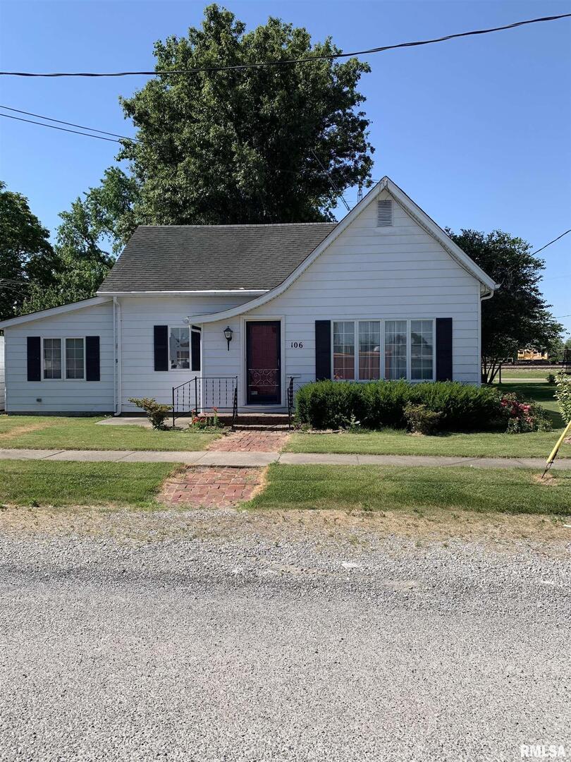 106 W Grand St., Pinckneyville, IL 62274