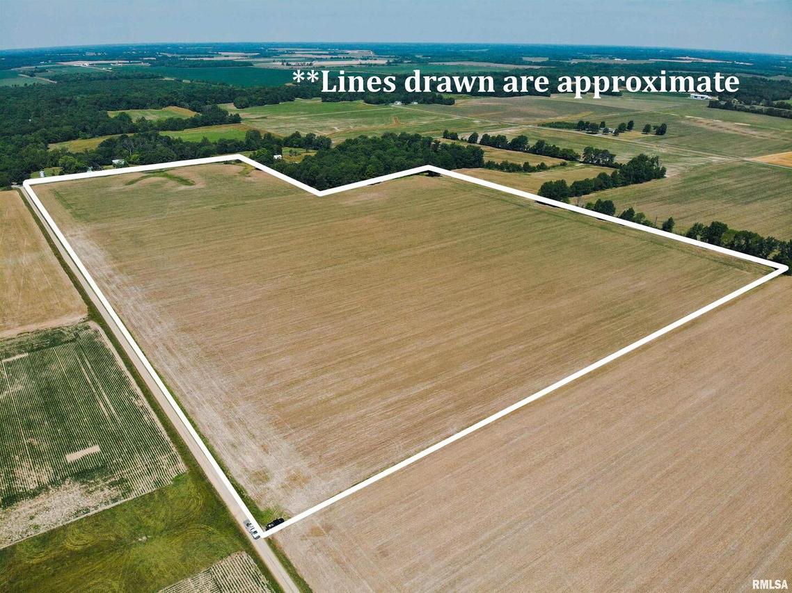 000 N 1200th Rd., Wayne City, IL 62895