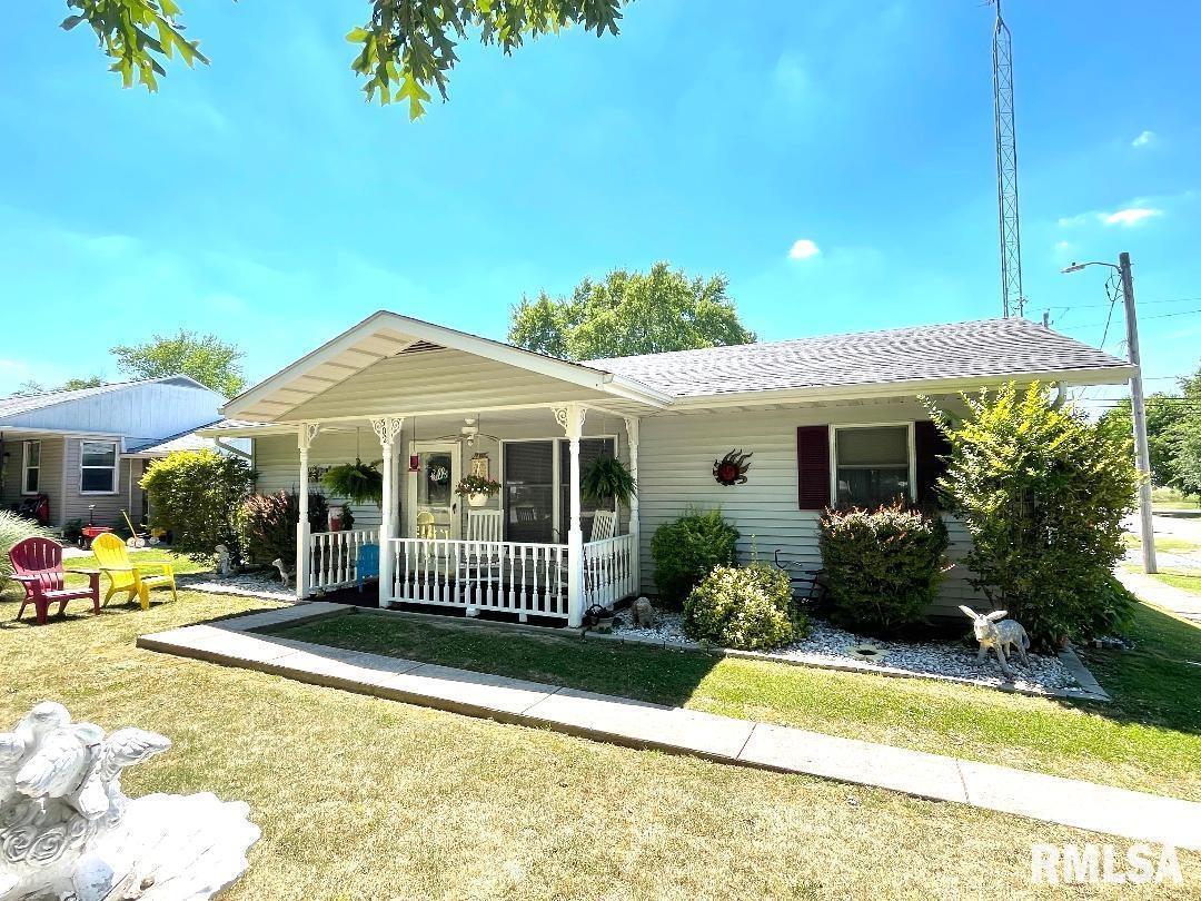 502 E 2nd St., Irvington, IL 62848