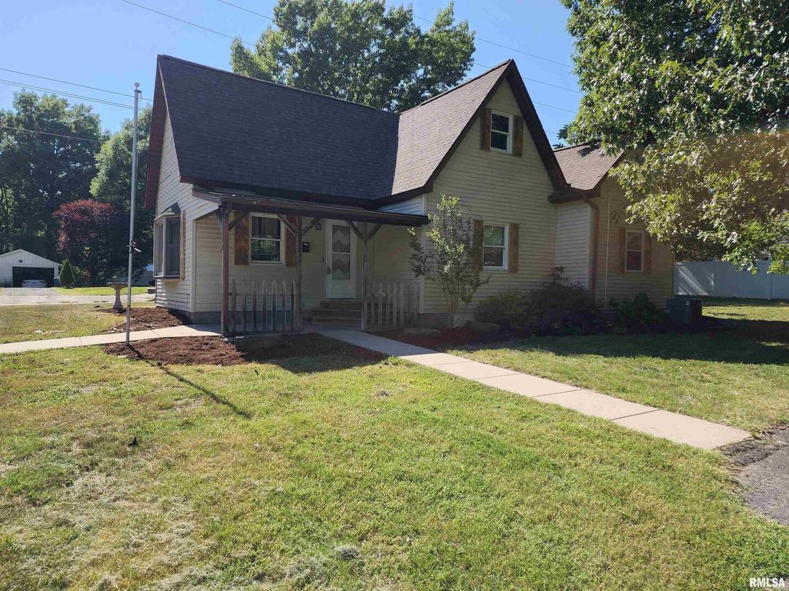 510 W Virginia Ave., Carterville, IL 62918