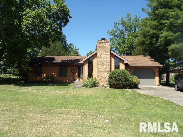 101 Hickory St., Harrisburg, IL 62946