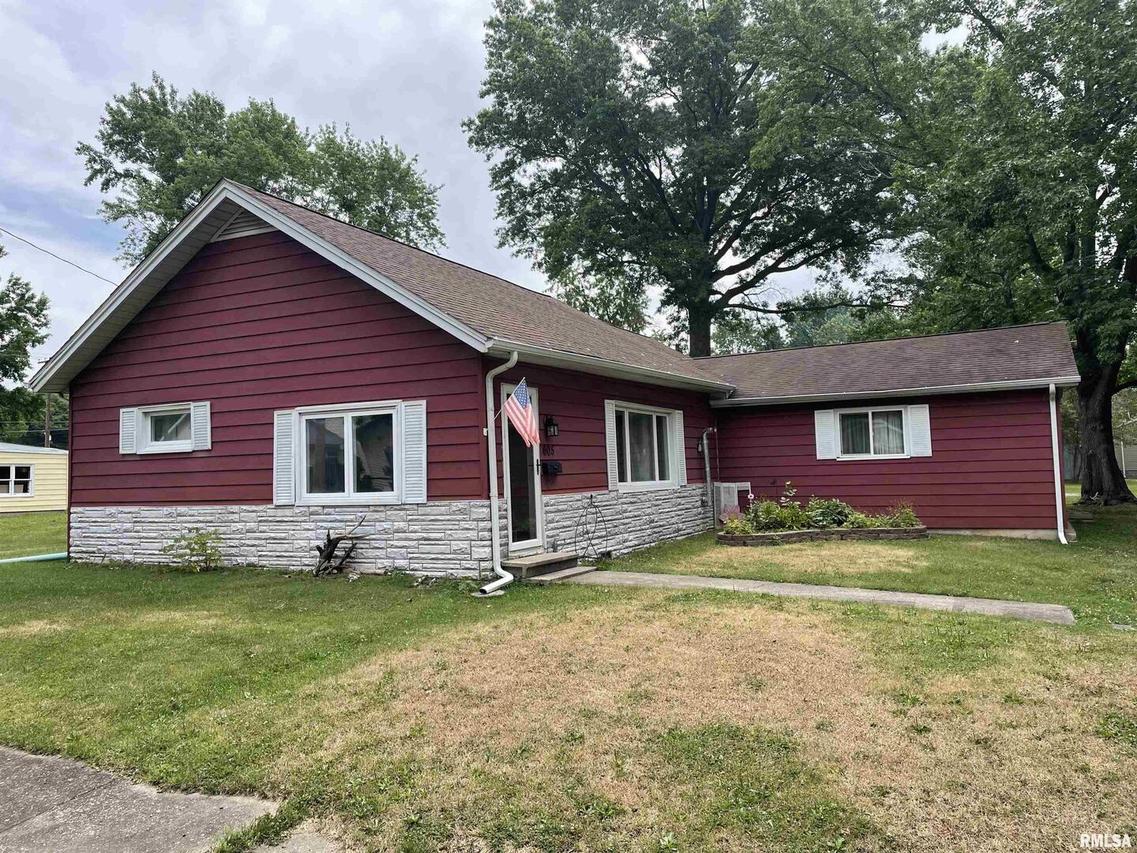 605 S Day St., West Frankfort, IL 62896