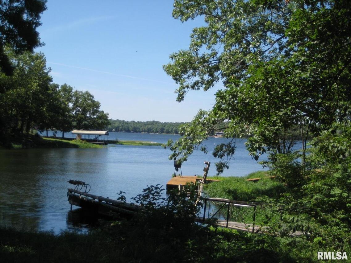 12691 N Shoreland Dr., Marion, IL 62959