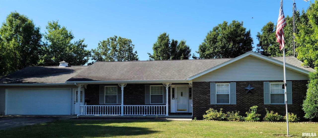 201 Memory Ln., Mcleansboro, IL 62859