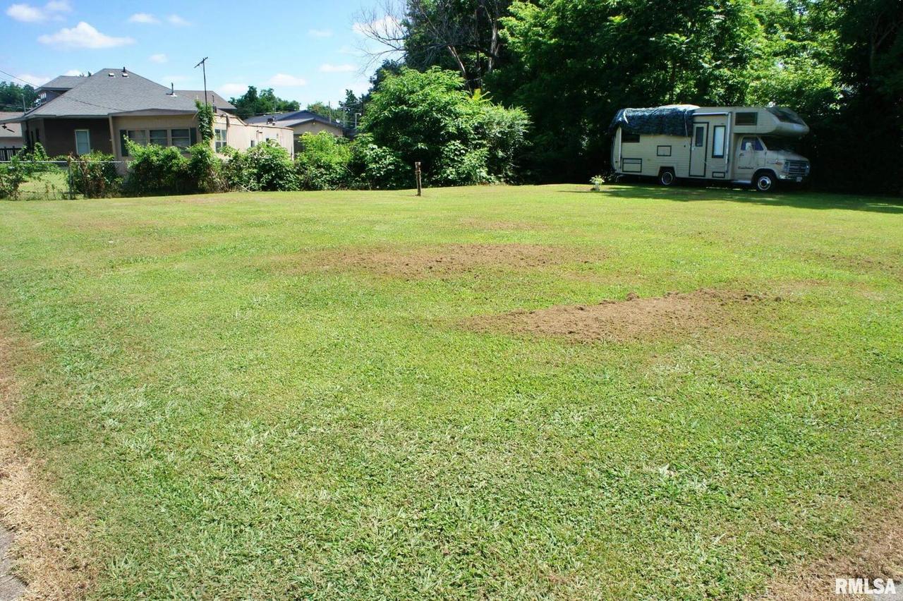 723 E 3rd St., Metropolis, IL 62960