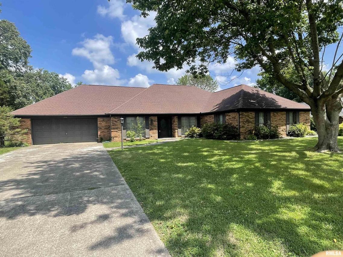 1814 Wolff Dr., Marion, IL 62959