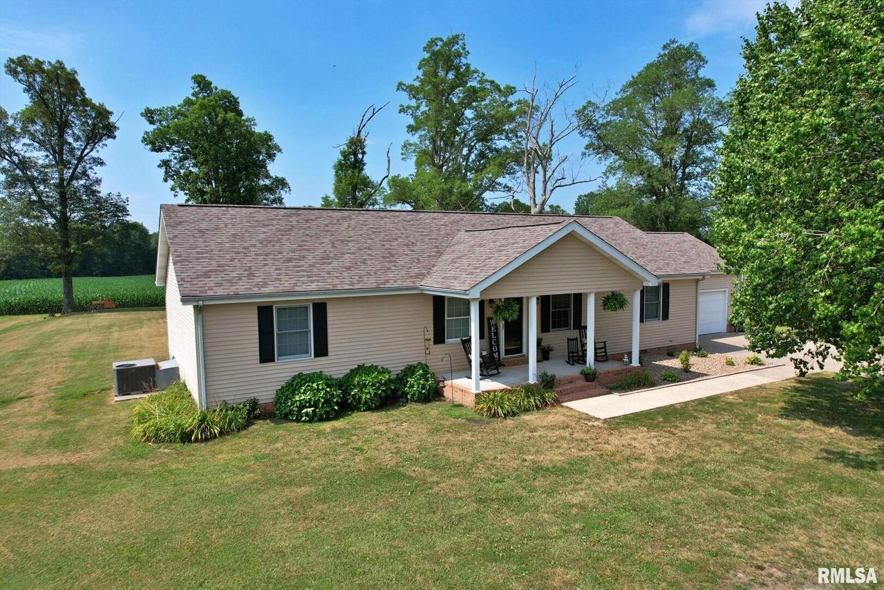 5012 Rosebud Rd., Metropolis, IL 62960