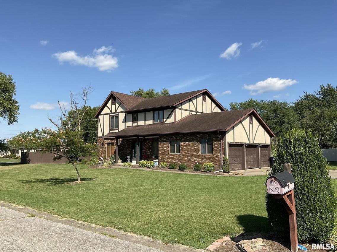 21 Kincaid Dr., Fairfield, IL 62837