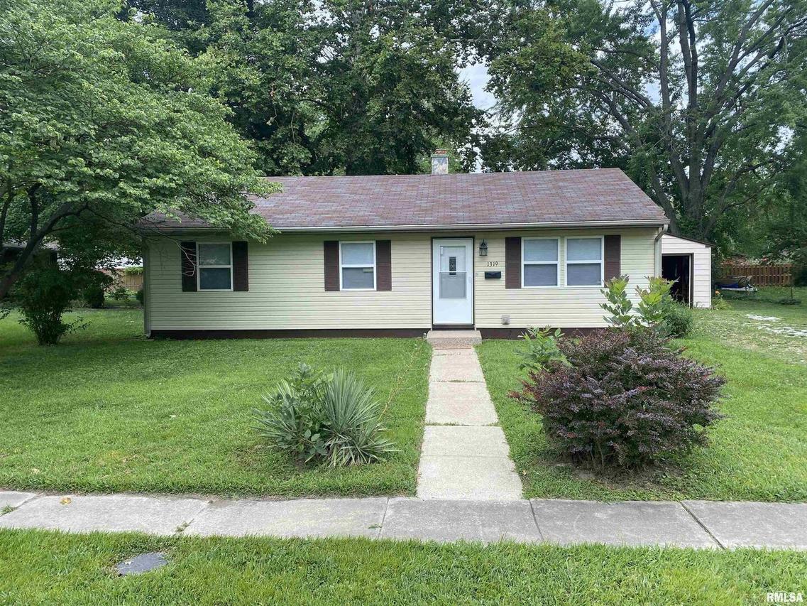 1319 Short St., Centralia, IL 62801