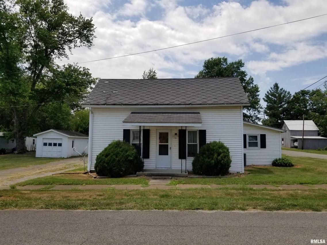 201 Stewart Ave., Waltonville, IL 62894