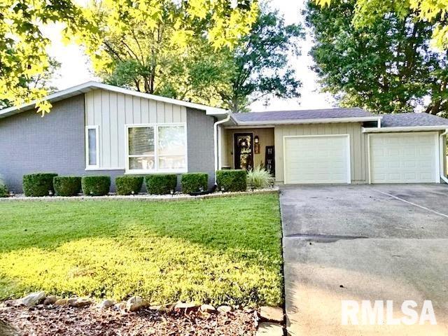 304 Lakeshore Dr., Carterville, IL 62918