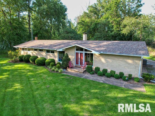 5012 Sassafras Ln., Carterville, IL 62918