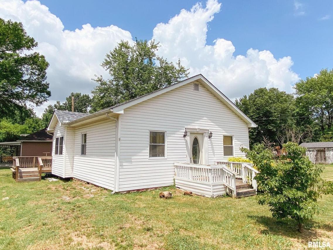 501 College St., Eldorado, IL 62930