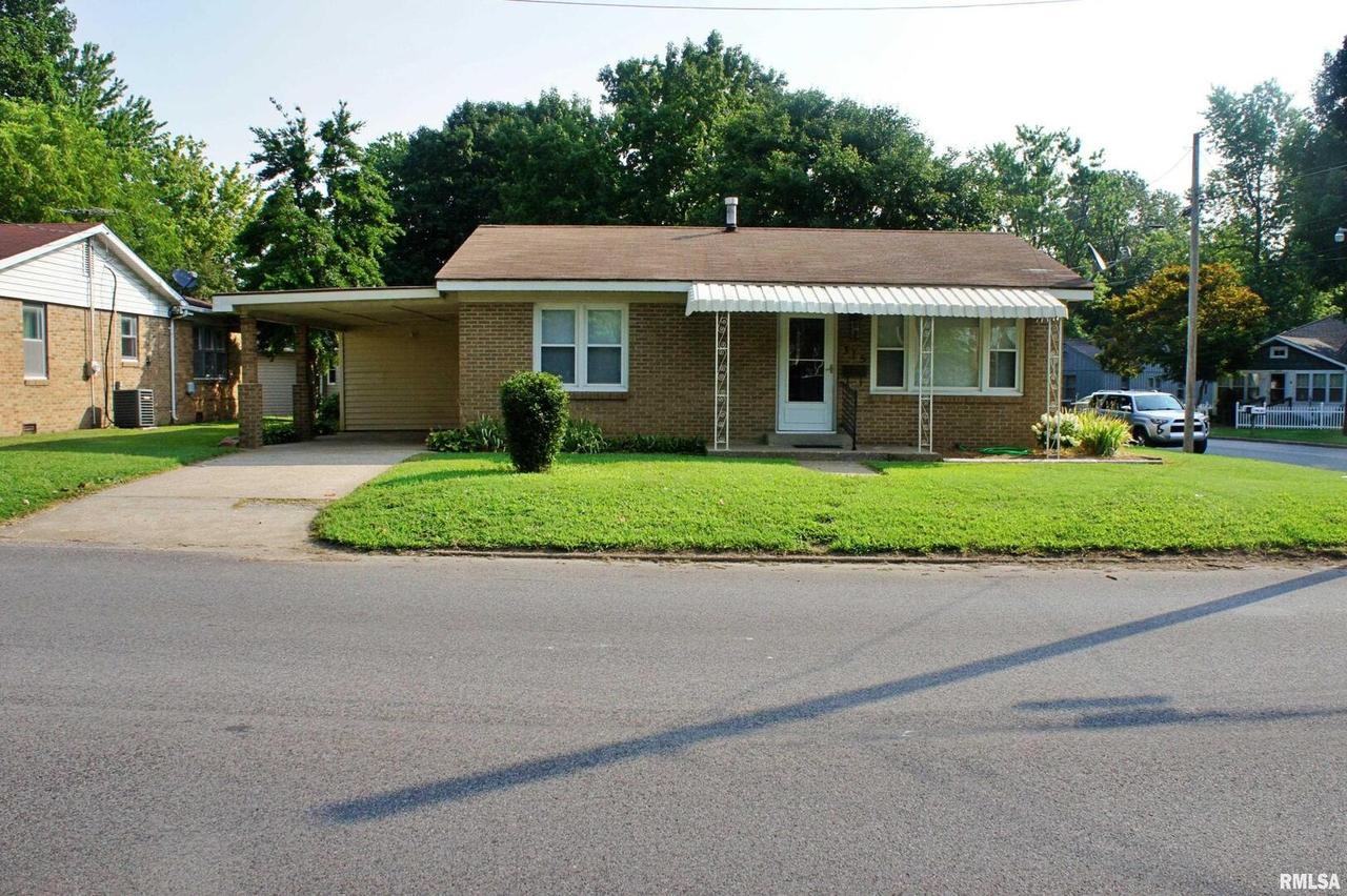 315 E 12th St., Metropolis, IL 62960