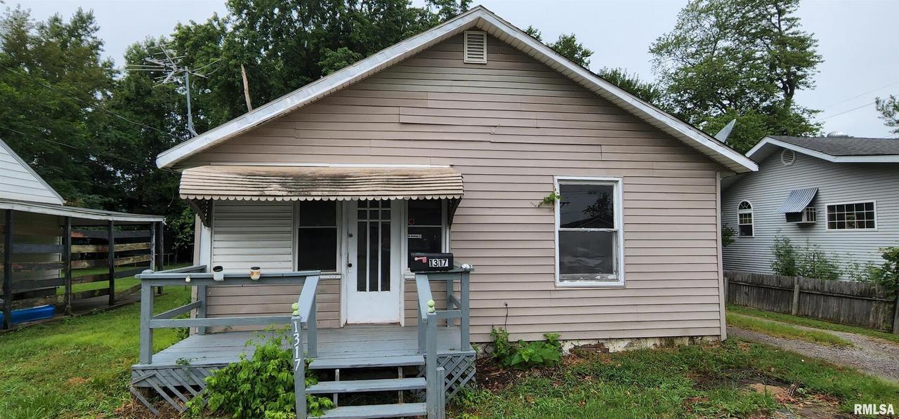 1317 N Park Ave., Herrin, IL 62948