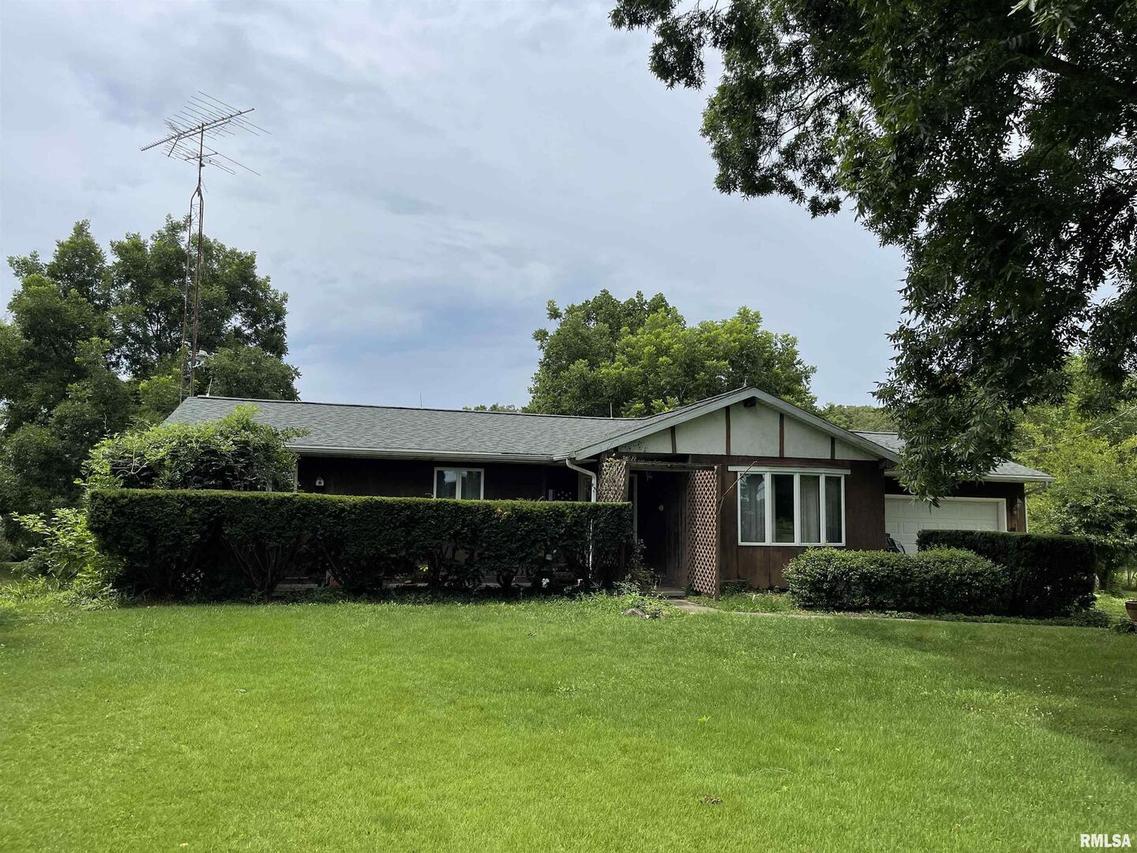 6851 Apple Ridge Rd., Iuka, IL 62849