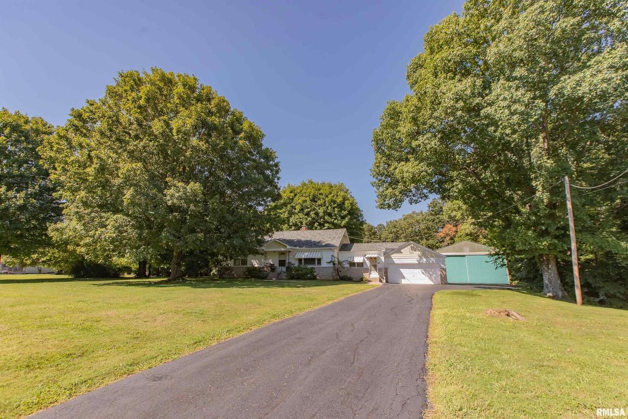 505 Fiddler Ridge Rd., Murphysboro, IL 62966