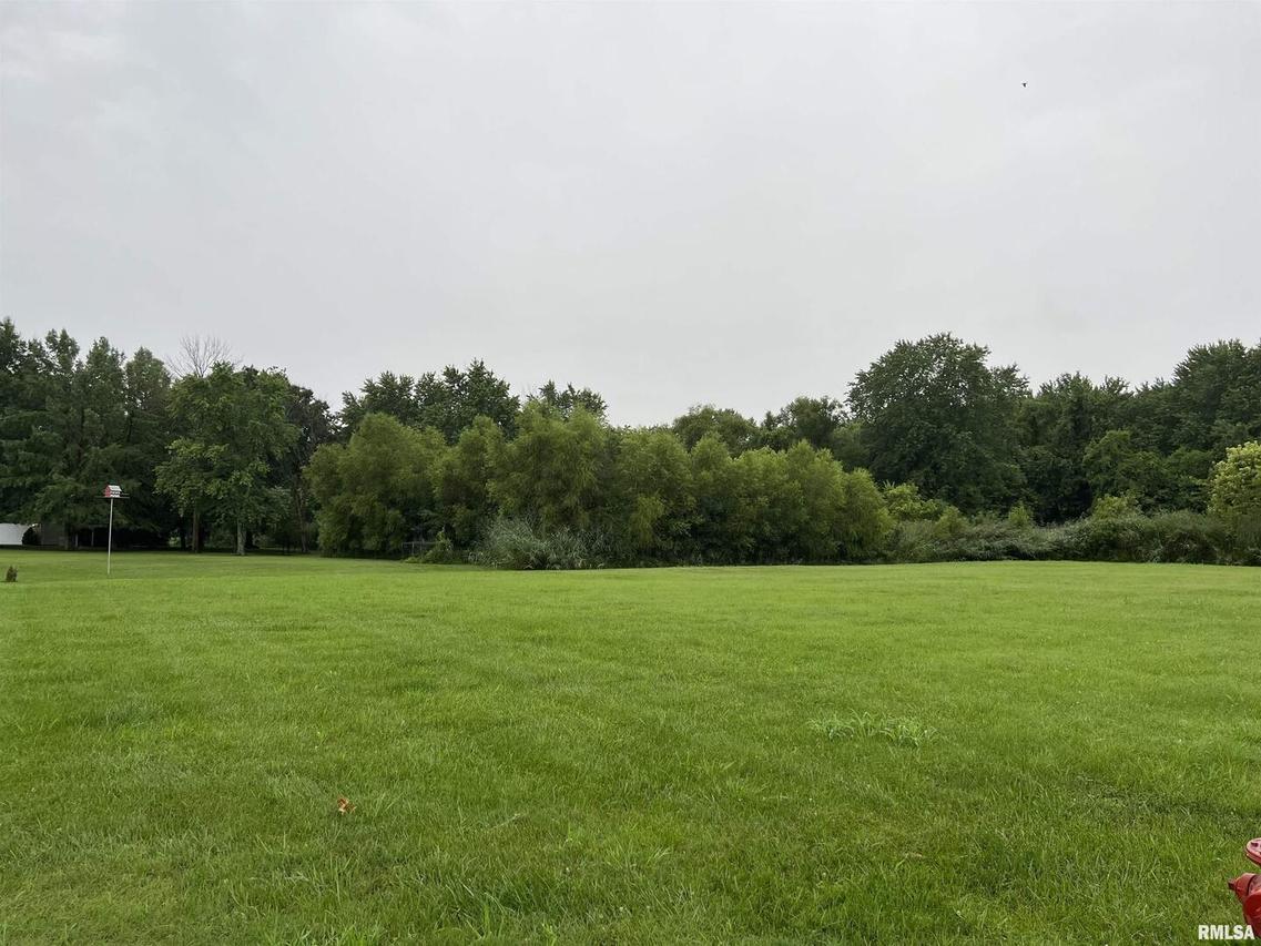 1200 Prestwicke Dr., Herrin, IL 62948