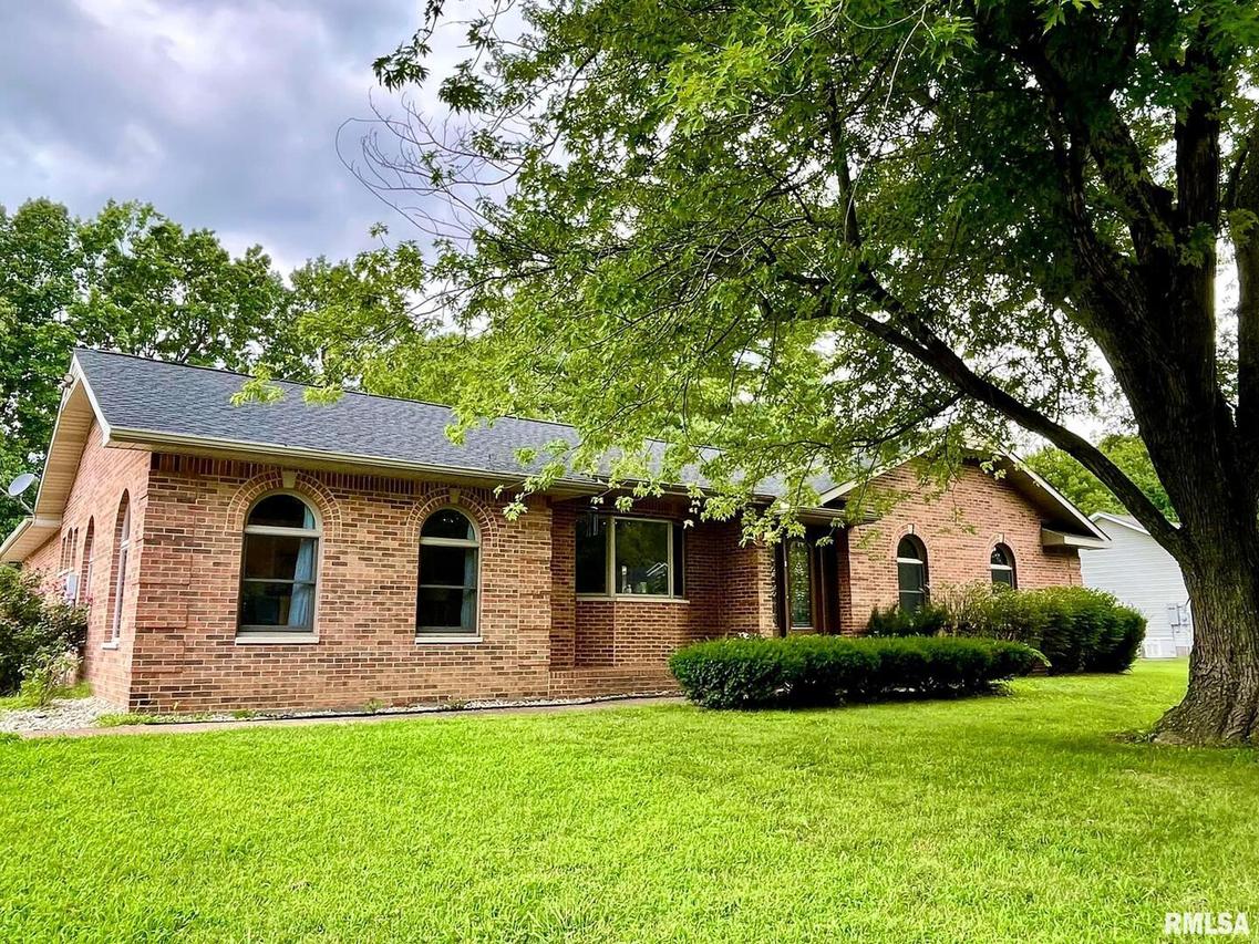 21 Woodhaven Dr., Metropolis, IL 62960