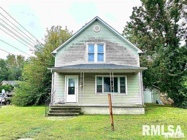 208 E Joplin St., Benton, IL 62812