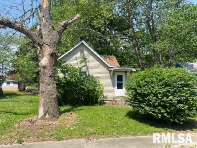 609 S Jefferson, West Frankfort, IL 62896