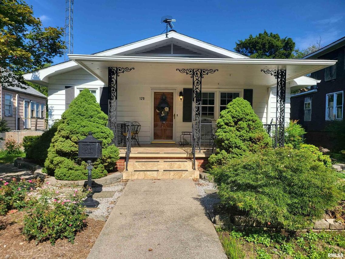 120 S Vine St., Harrisburg, IL