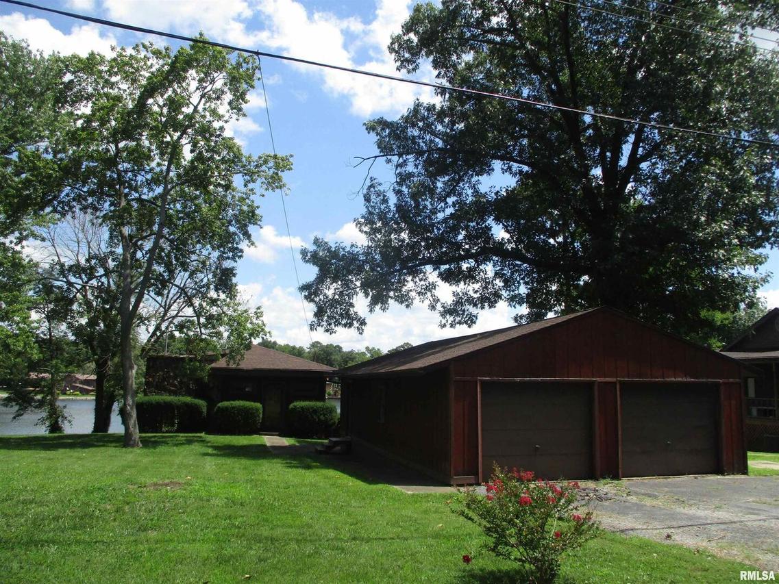 134 Mundell Dr., Benton, IL