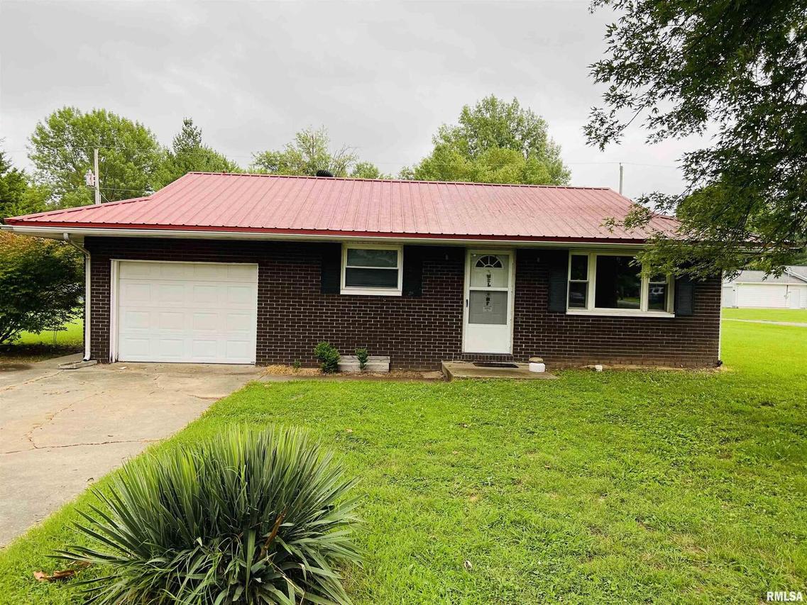 218 S Drone Dr., Ridgway, IL 62979