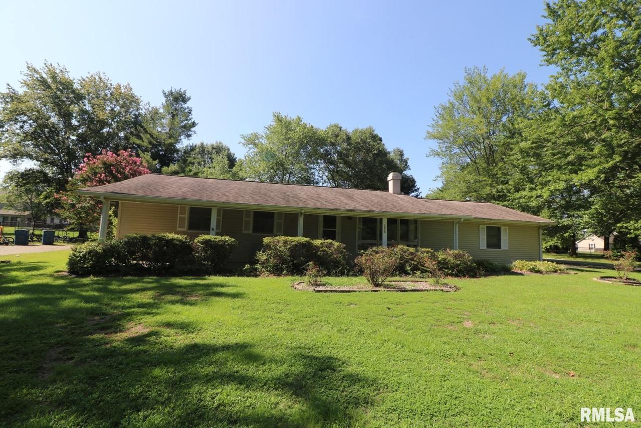 1015 Ivey Ln., Carterville, IL 62918