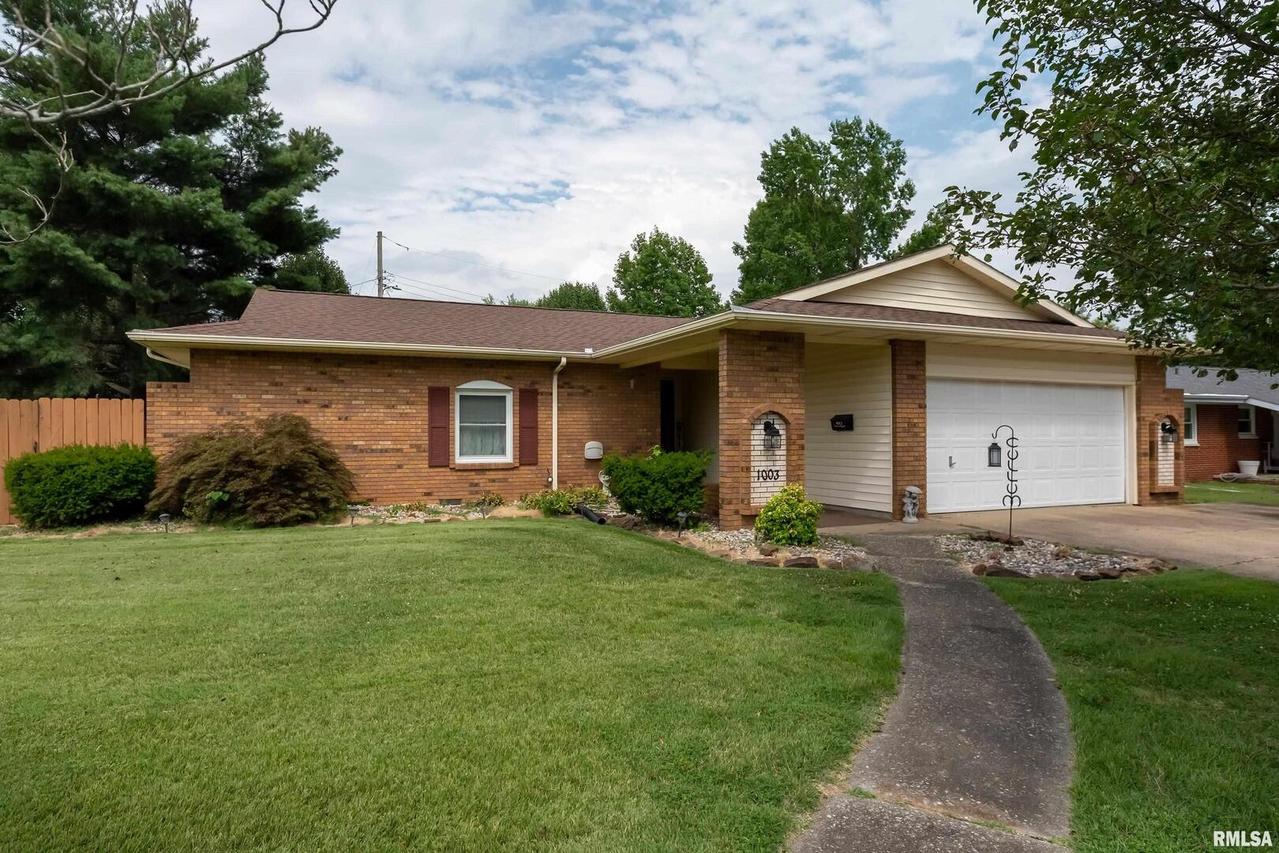 1003 Tamarack Ln., Marion, IL 62959