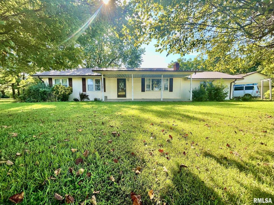 4139 Altenberger Rd., Metropolis, IL 62960