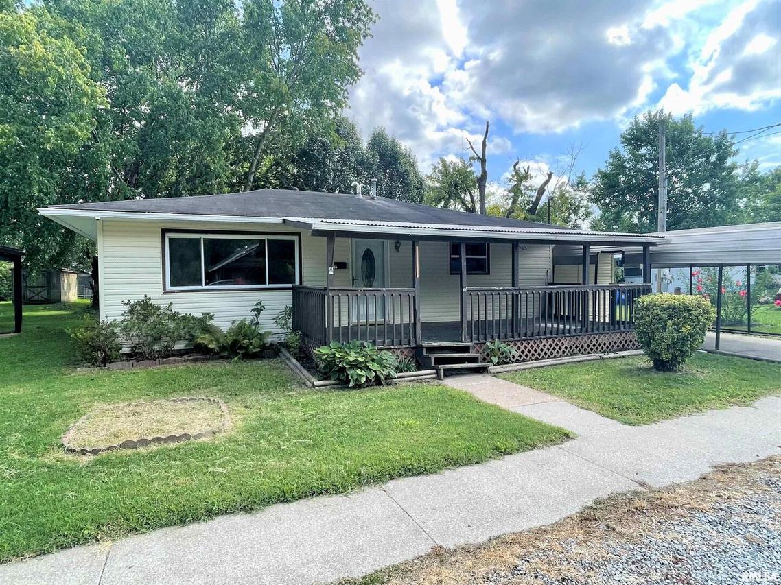 2105 Commercial Ave., Murphysboro, IL 62966