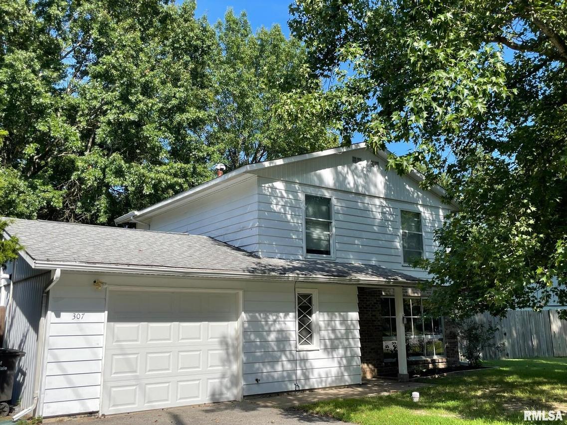 307 S Plover Dr., Carbondale, IL 62901