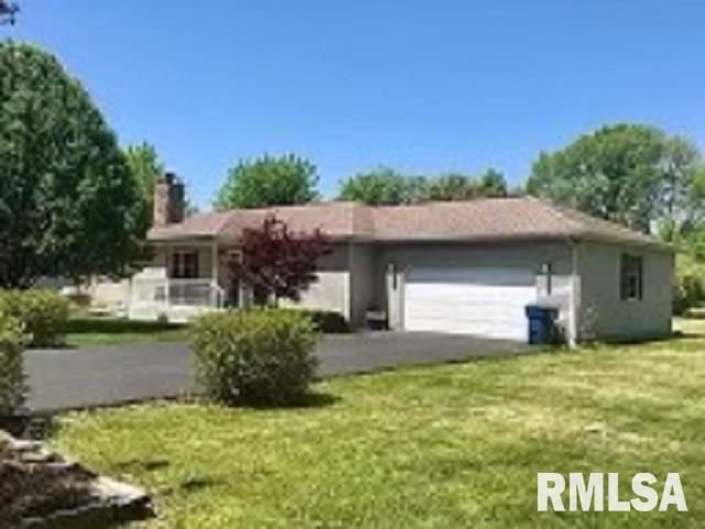 17064 E Thompson Rd., Opdyke, IL 62872