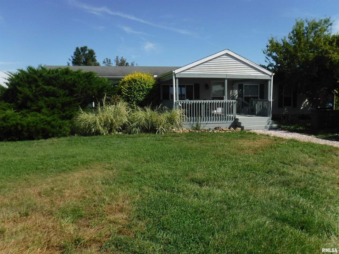 6523 Quail Run Rd., Salem, IL 62881