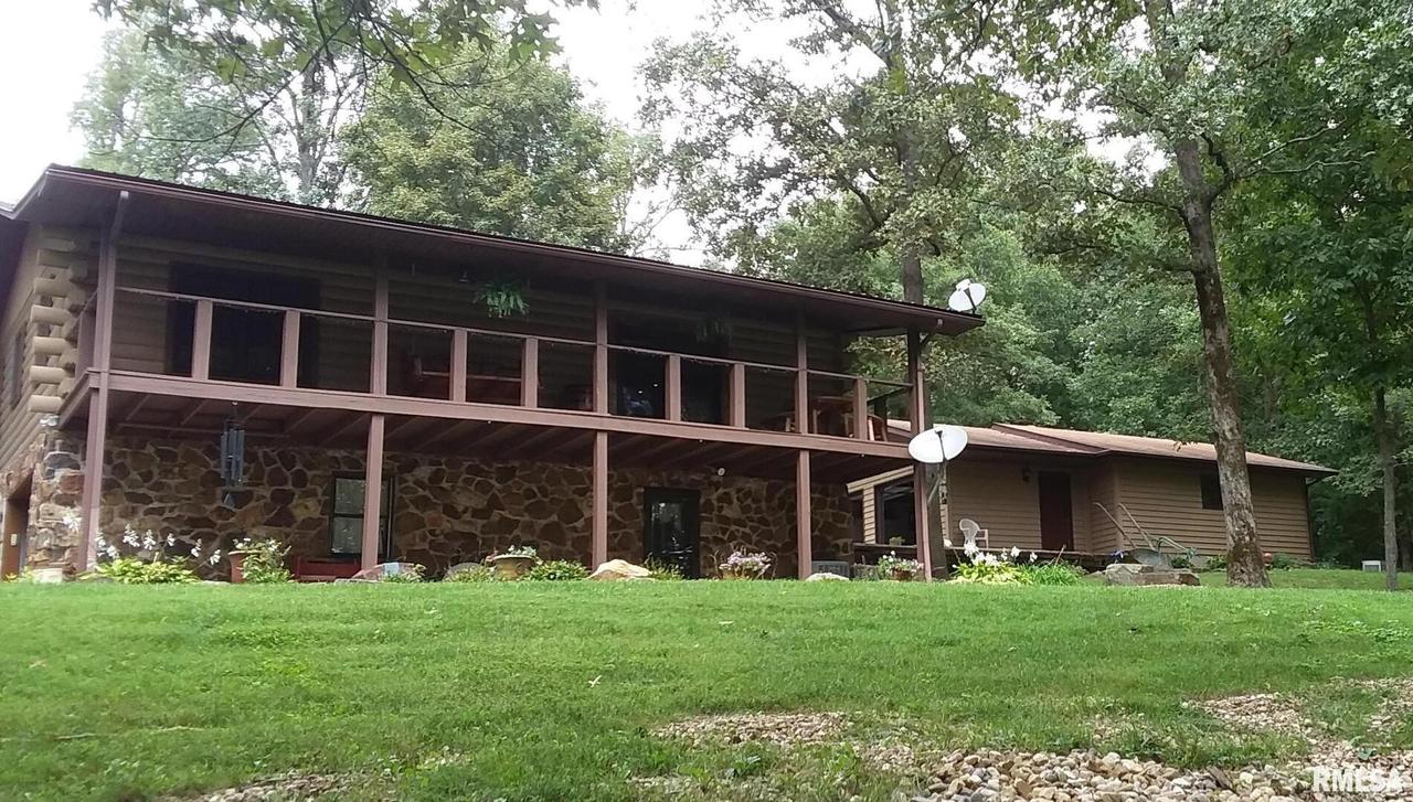 320 Nelson Ln., Grantsburg, IL 62943