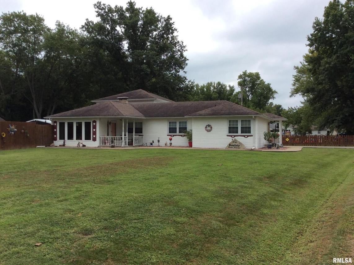 14178 N County Farm Ln., Mt Vernon, IL 62864