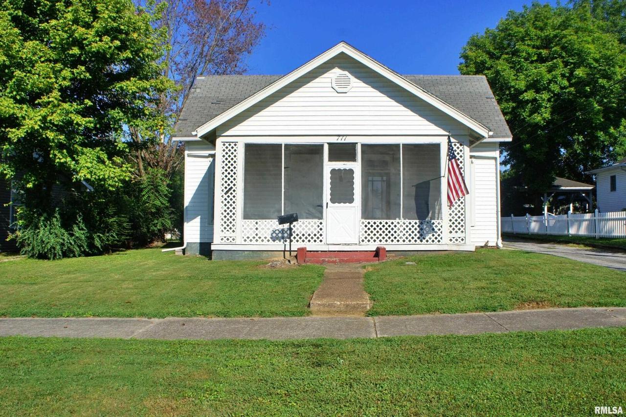 711 Girard St., Metropolis, IL 62960