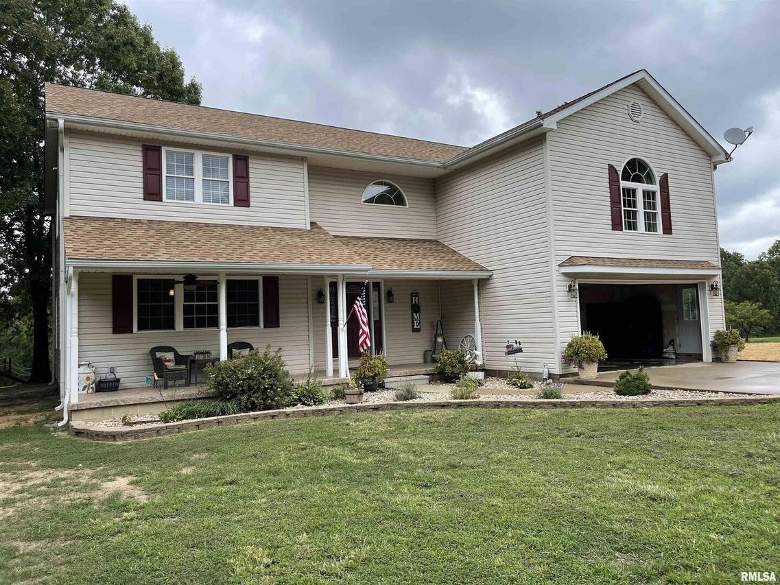 12568 Jochum Ln., Pittsburg, IL 62974