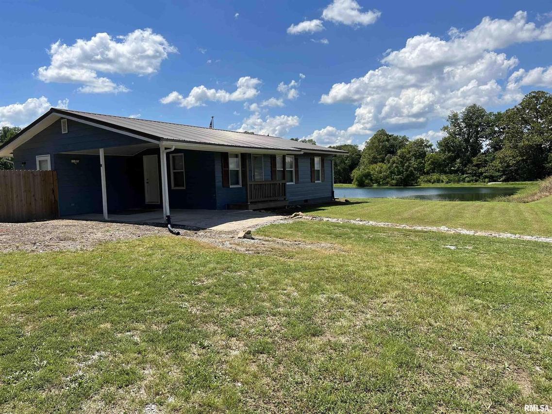 80 Tractor Man Ln., Jonesboro, IL