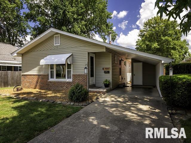 709 S Eisenhower St., Marion, IL 62959